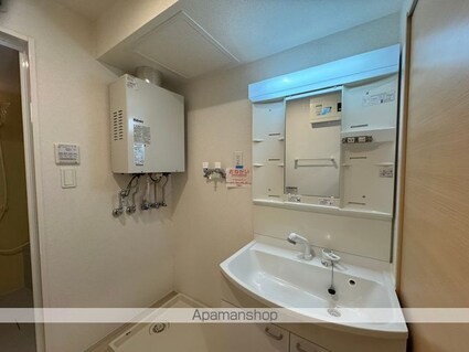 ベル　アビタシオン[2LDK/58.45m2]の洗面所