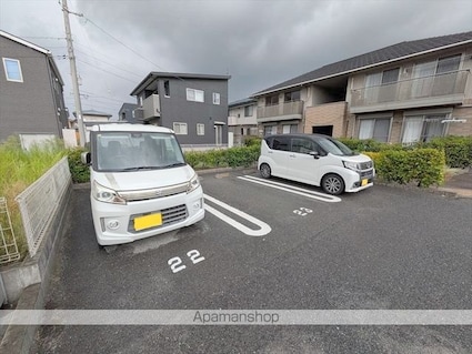 グランソレイユ　Ｃ[2LDK/56.72m2]の駐車場