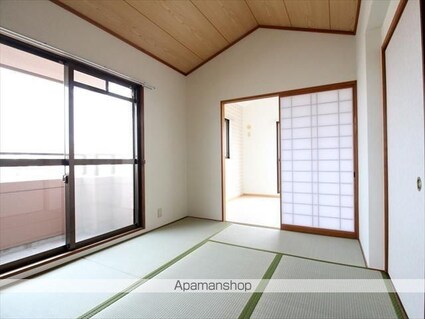 ロイヤル・ヴィラ[3LDK/67.35m2]の内装