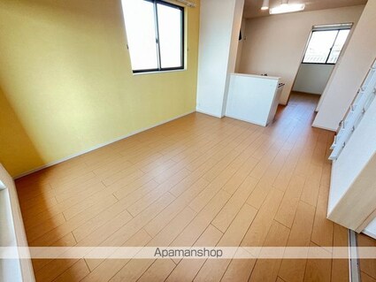 ｆｉｏｒｅ[2LDK/55.12m2]のリビング・居間