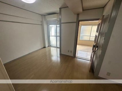 東京都新宿区四谷４丁目[2DK/42m2]のリビング・居間