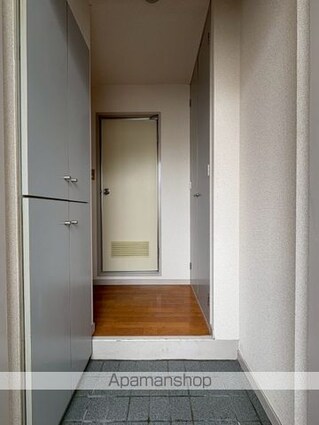 ミディ八王子[1R/23.28m2]の玄関