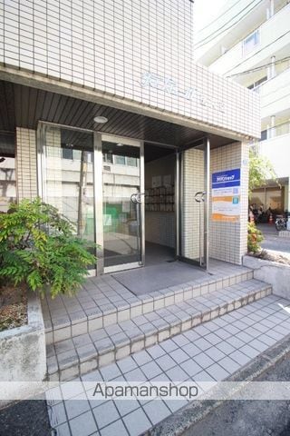グランデュール医大南の玄関写真