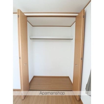 池袋三丁目戸建[3LDK/75.33m2]の収納