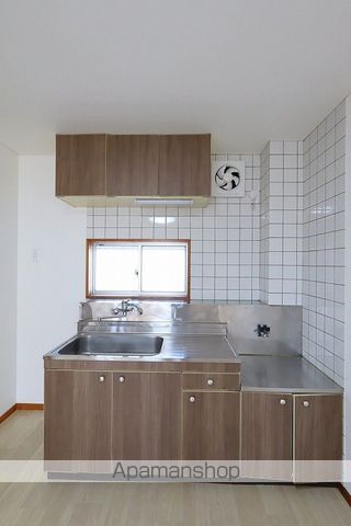鳴門線 鳴門駅 徒歩6分 2階建 築36年の内装写真