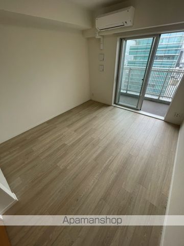 ラクアスレジデンス東新宿の内装写真