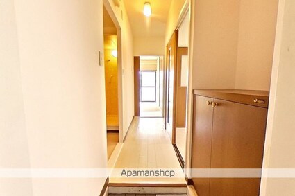 メゾン土佐[2DK/44.3m2]の玄関