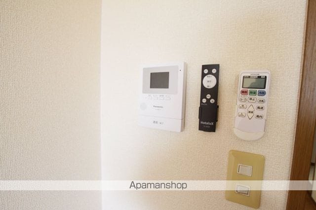 ロイヤルプレイス010の内装写真