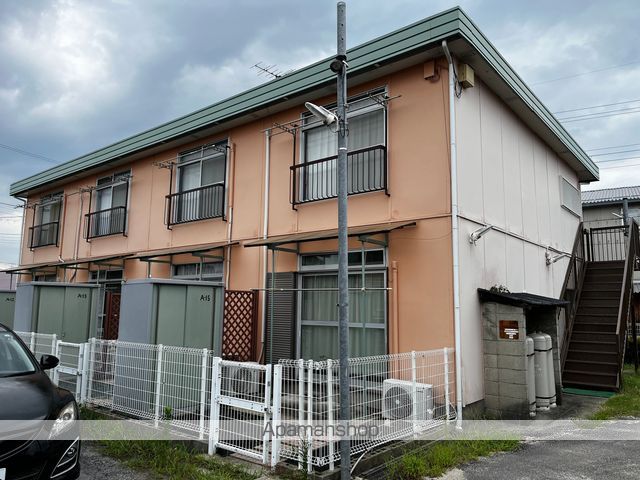 第1カナヤハイツの外観写真