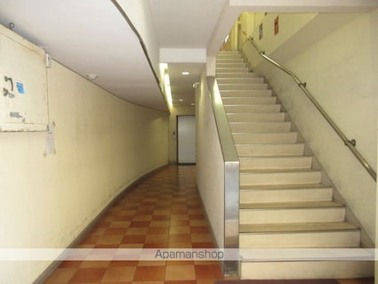 三幸ビル[1R/31.42m2]の共用部1