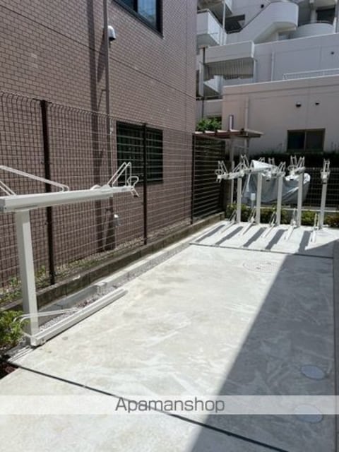 東京都中野区松が丘２丁目[3LDK/59.02m2]の共用部3