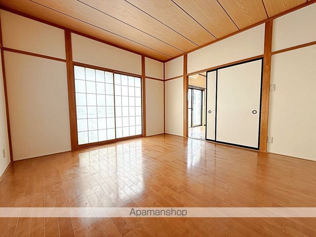 焼津市 1階建 築27年の内装写真