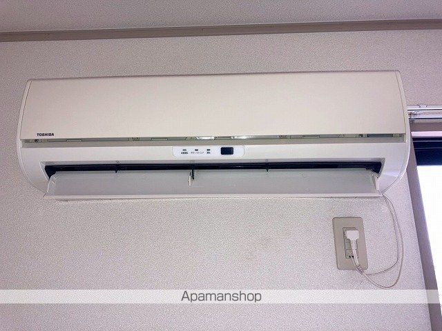 ロイヤルハイツ穐山の内装写真