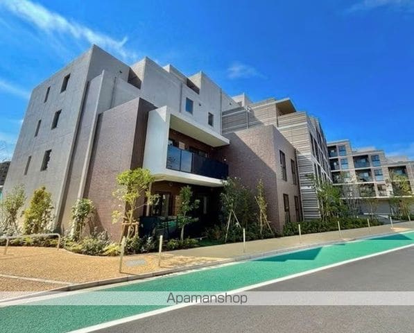 ロイジェント戸越銀座の外観写真