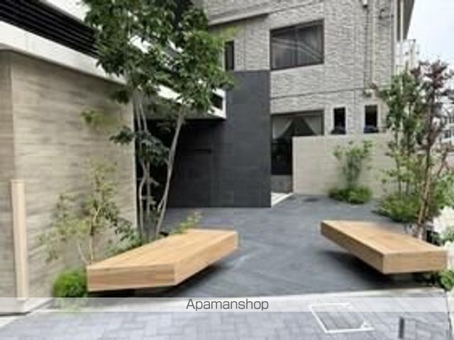 GREEN PARK 文京西片の玄関写真