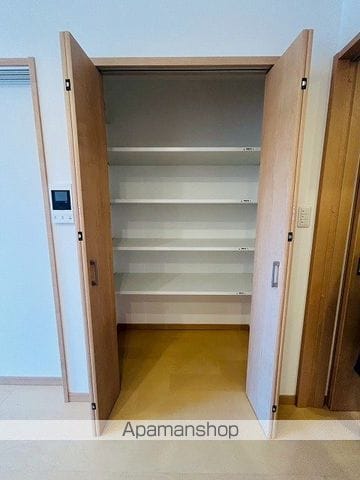 鳥生レジデンスIの内装写真