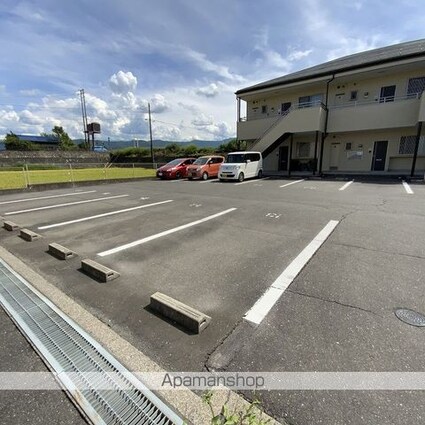 ピオニール小林Ⅰ[1LDK/47.97m2]の駐車場