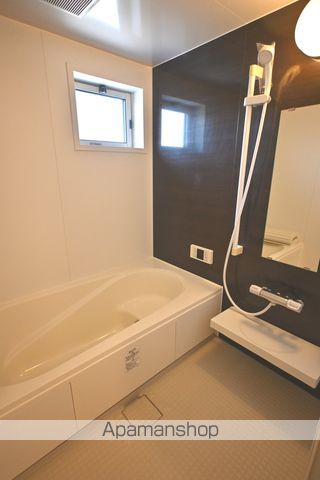 コリーヌ Cの内装写真