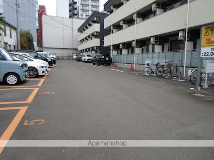 ウルス花京院Ｂ[1K/27.26m2]の駐車場