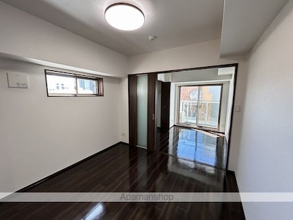 ＣＲＥＳＴ　ＣＥＮＴＲＡＬ　ＢＬＤＧ．[1LDK/37.66m2]の内装1
