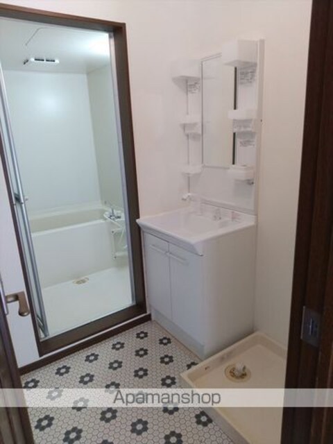 和歌山県海南市重根[2LDK/63.5m2]の洗面所