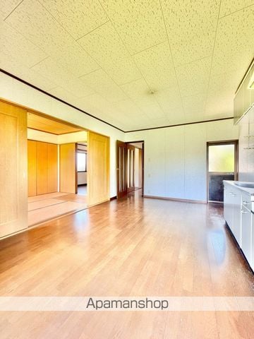 サンヒルズ春出の内装写真