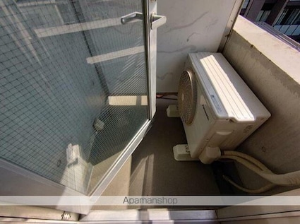 東京都新宿区住吉町[1R/18.77m2]のバルコニー