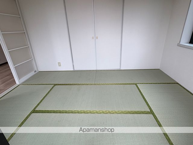 フラッツ諏訪森の内装写真