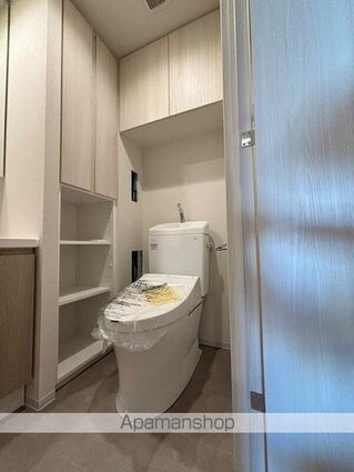 ルミーク本町イースト[1DK/25.44m2]のトイレ