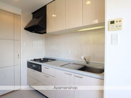 ステラートシティ桜山[3LDK/72.51m2]のキッチン