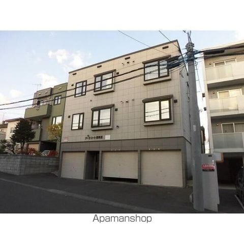 アークコート西岡IIIの外観写真