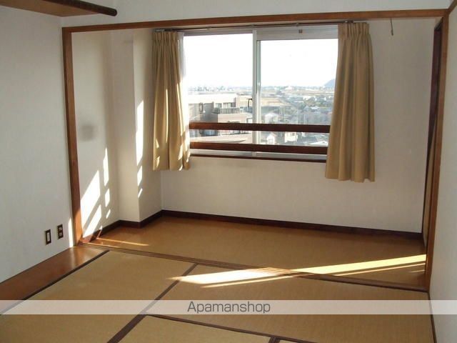 鶴巻温泉サマリヤマンションの内装写真