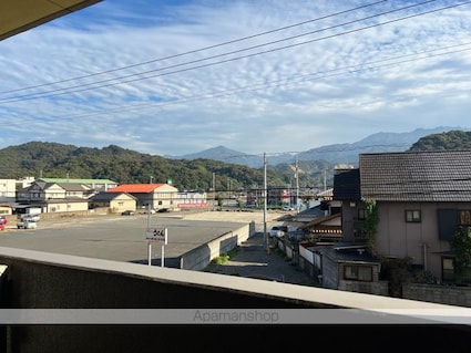 タロックス新居浜[2LDK/64.26m2]の眺望