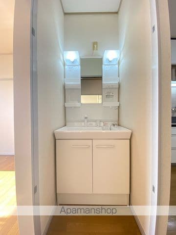 apartment 埼玉県八潮市緑町２丁目27-10
地図を見る