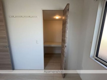 Ｇｒａｎｄーｒｏｏｍ衣山[1LDK/42.09m2]の収納