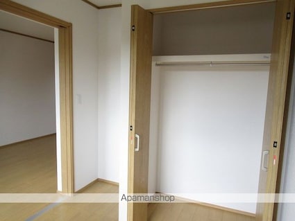 テゾーロ梨木Ｃ棟[1LDK/38.43m2]の収納