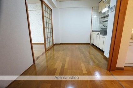 レーベンイケダ土居田Ⅱ[3K/53.1m2]の内装1