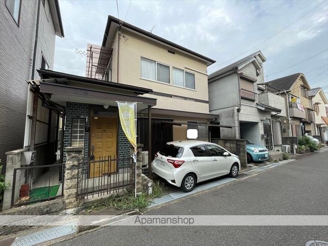 近鉄京都線 久津川駅 徒歩16分 2階建 築52年の外観写真