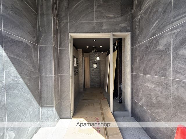 CASA AT新道東の玄関写真
