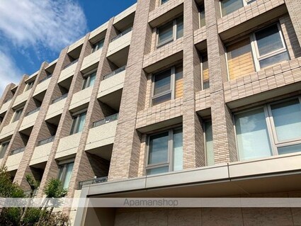 東京都世田谷区成城８丁目[3LDK/70.78m2]の外観2