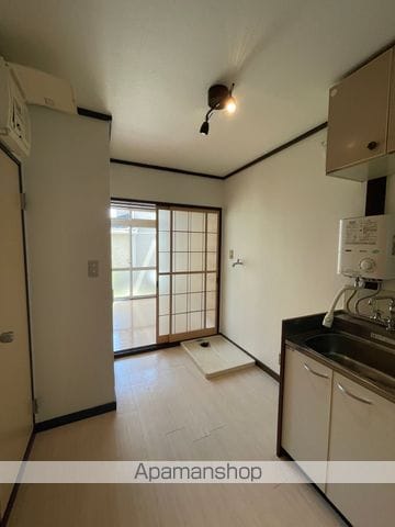 AZUREBINAの内装写真