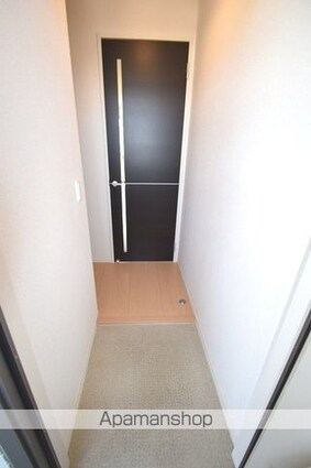 ルルディ[1LDK/33.39m2]の玄関