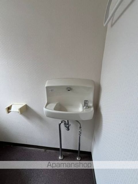和歌山県和歌山市納定[事務所/39.3m2]の洗面所