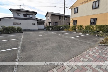 クレステージセピアⅢ[3LDK/66m2]の駐車場