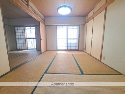 レジデンス勝山[4DK/60.8m2]の内装5