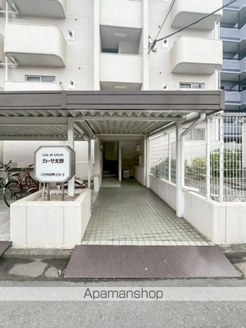 カーサ北野の玄関写真