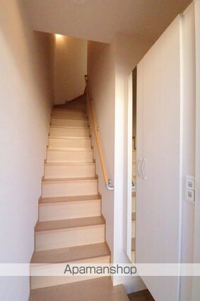 メゾンＫー２・３　Ｋー２[1LDK/47.4m2]の玄関