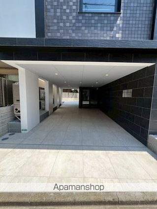 東京都練馬区旭丘１丁目[1LDK/42m2]のエントランス