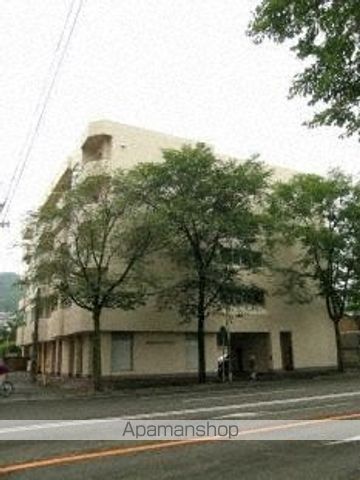 外苑ブロードハイツの外観写真