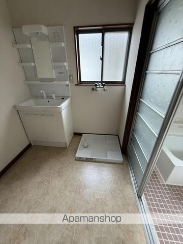 三鷹市 2階建 築50年の内装写真